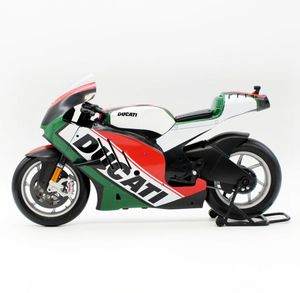 完成品 プラモデル模型 1/6 バイクシリーズ MAISTO DUCATI ITALYバージョン